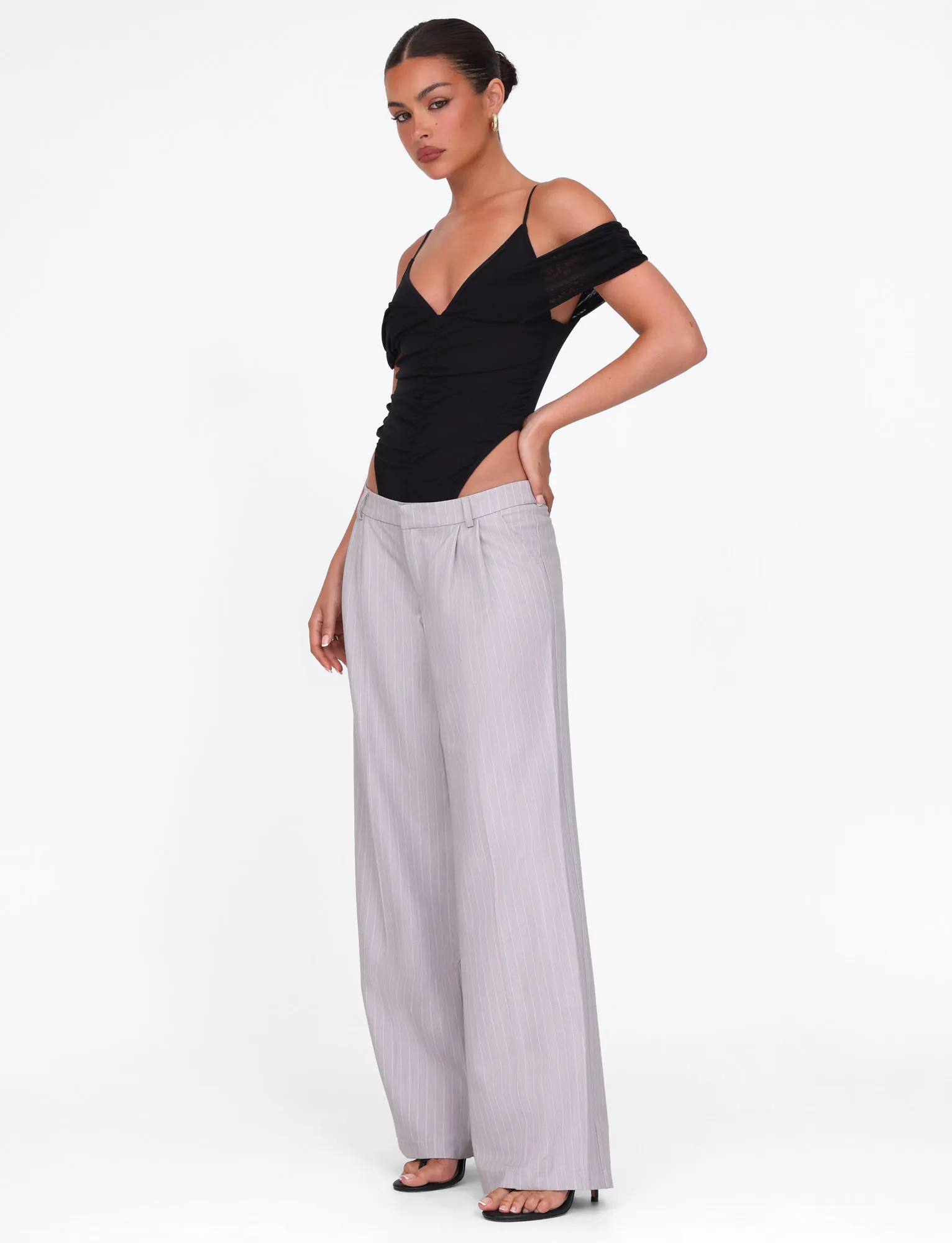 AMBERLY SUIT PANT - GREY : PINSTRIPE : GREY PINSTRIPE Tailored Silhouette