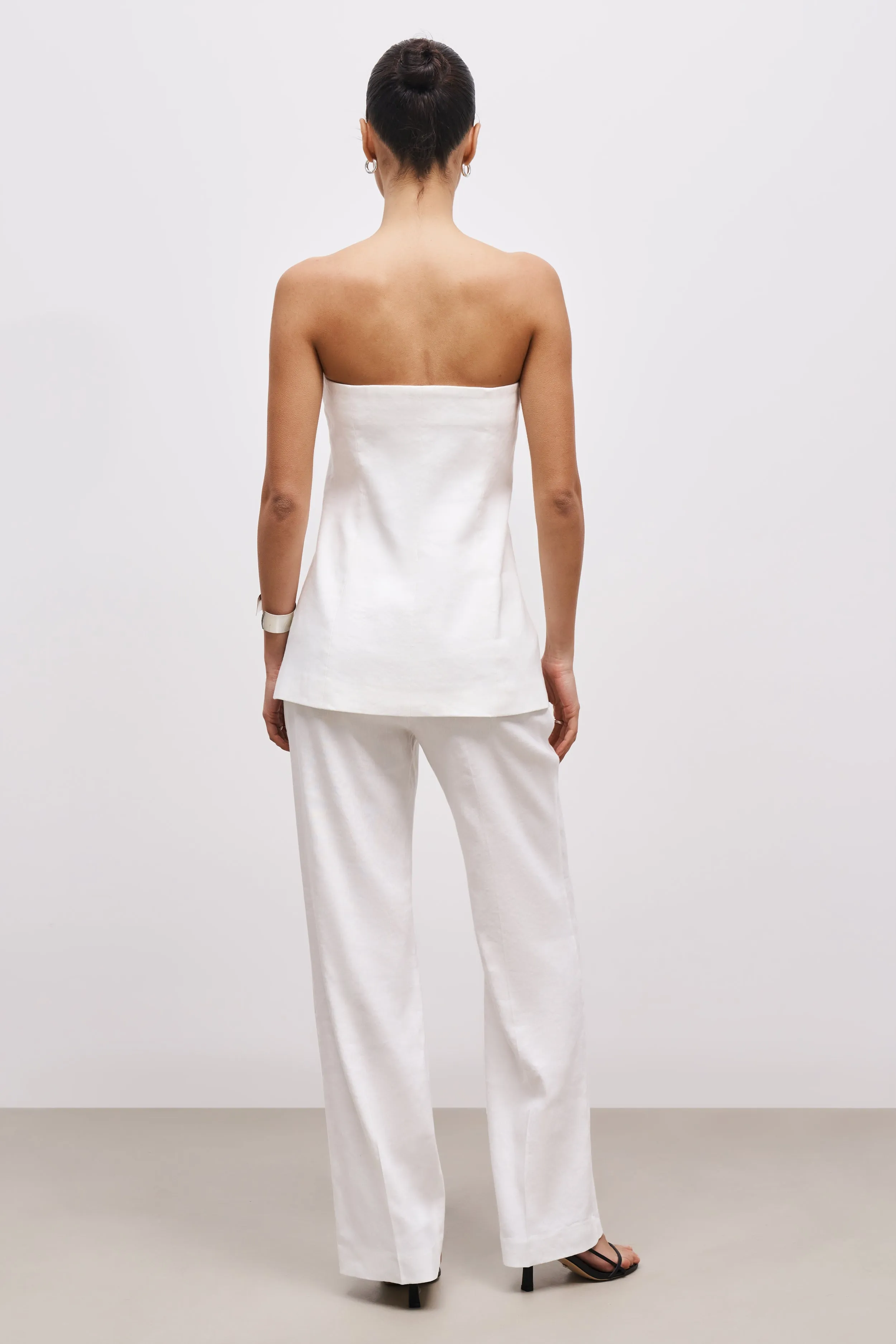 Flexible Material AntiOdorTreatment Strapless Linen Bustier - White