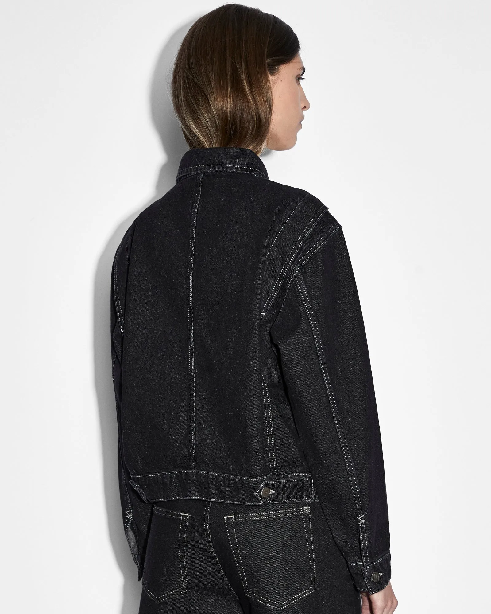 RYDER JACKET MIDNIGHT suitable for advertising campaigns