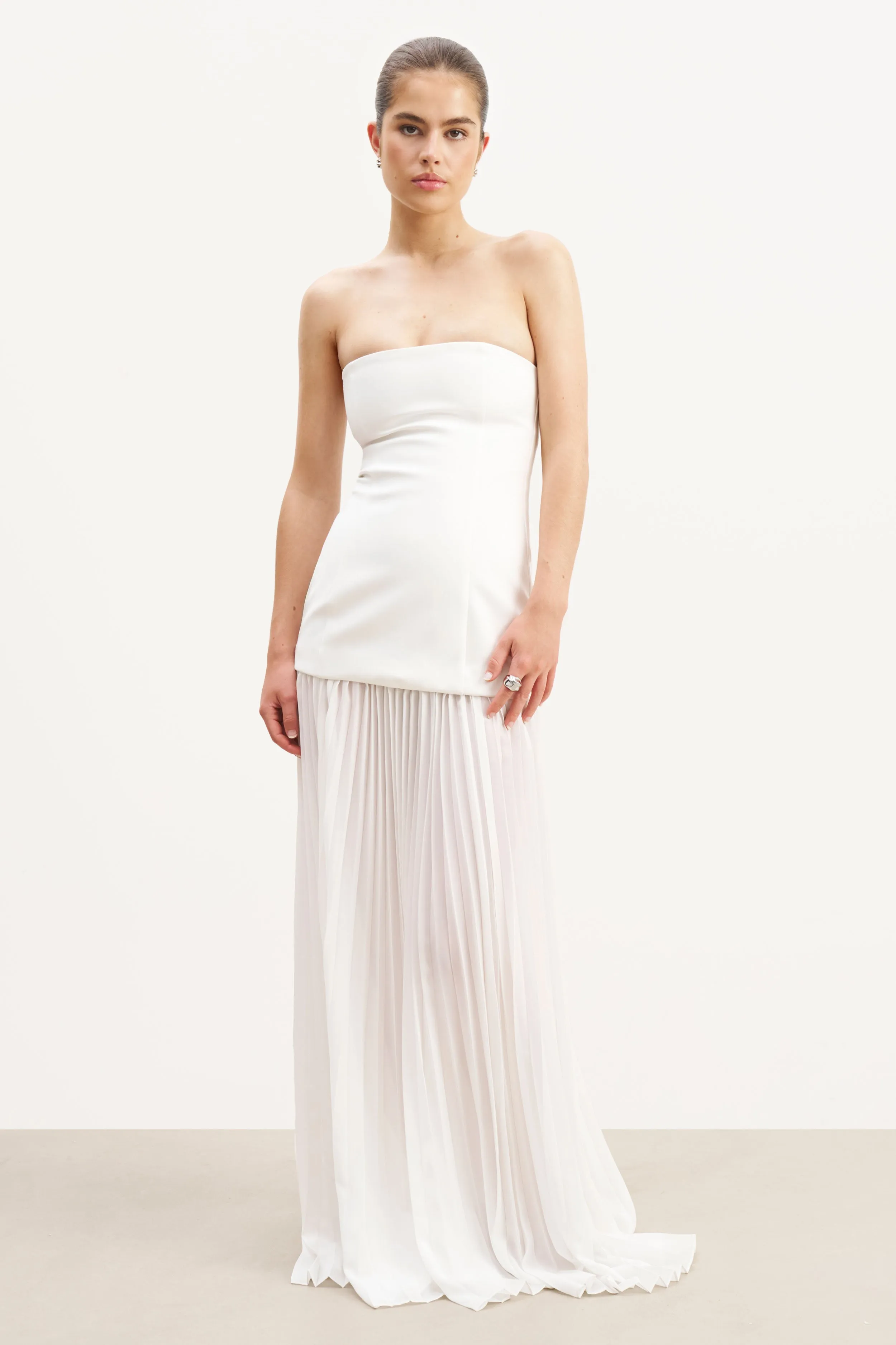Relaxed Comfort Soft Fit Wear Structured Bodice Gown - White