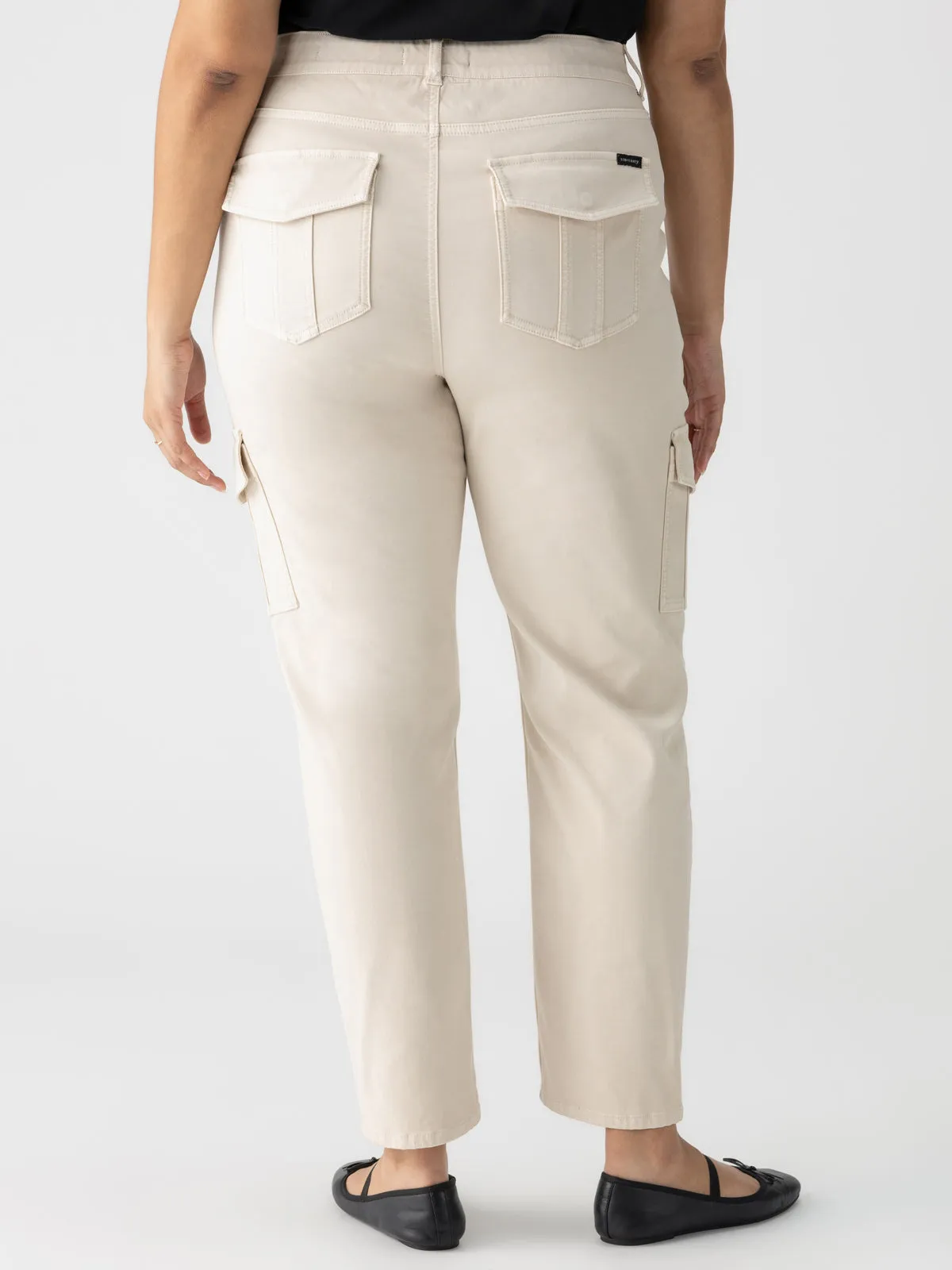 Recycled fibers NonIrritatingStitching Sculpted Hayden Cargo Standard Rise Pant Toasted Almond Extended Sizing