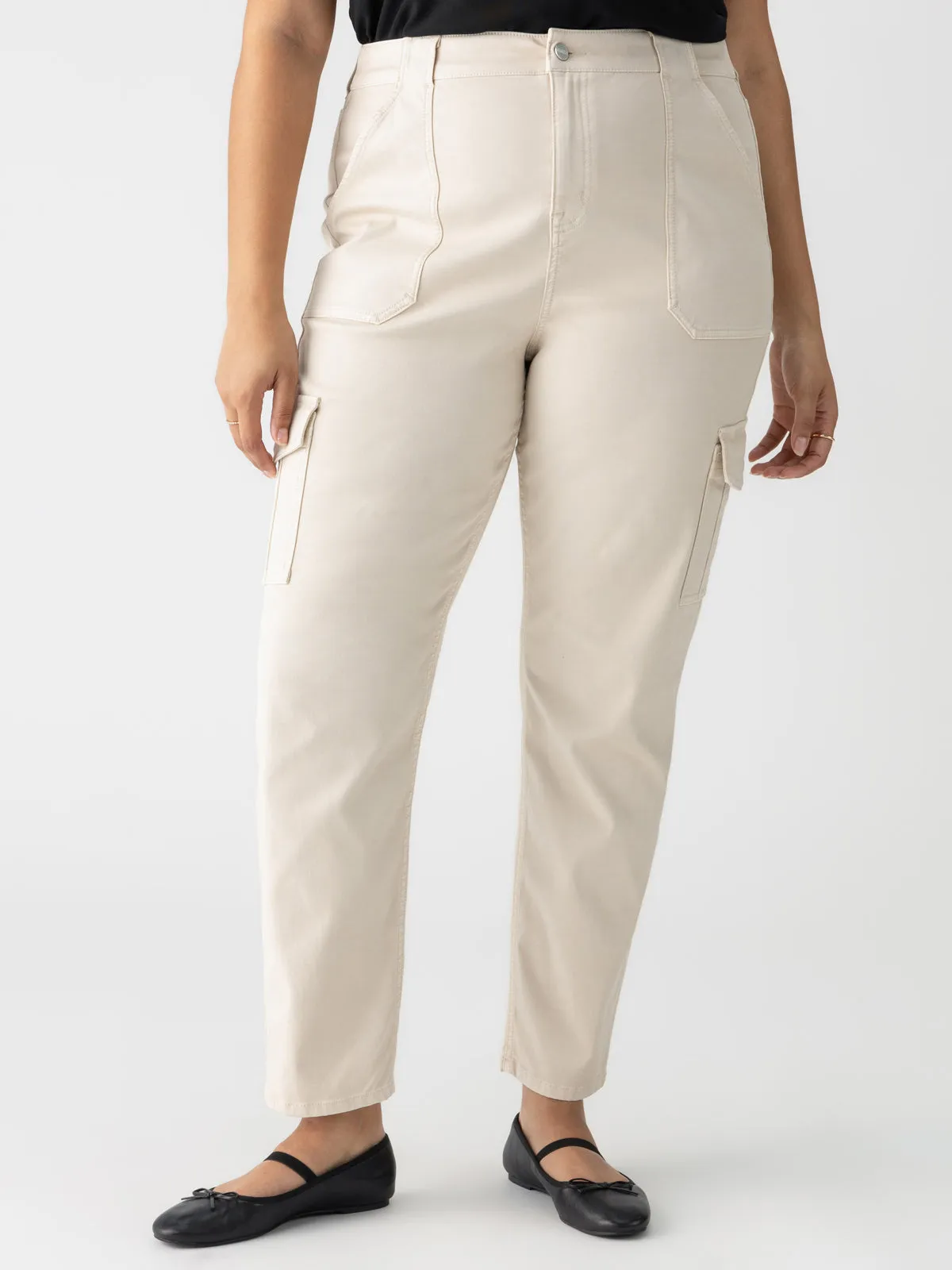 Sculpted Hayden Cargo Standard Rise Pant Toasted Almond Extended Sizing DurablePolyester