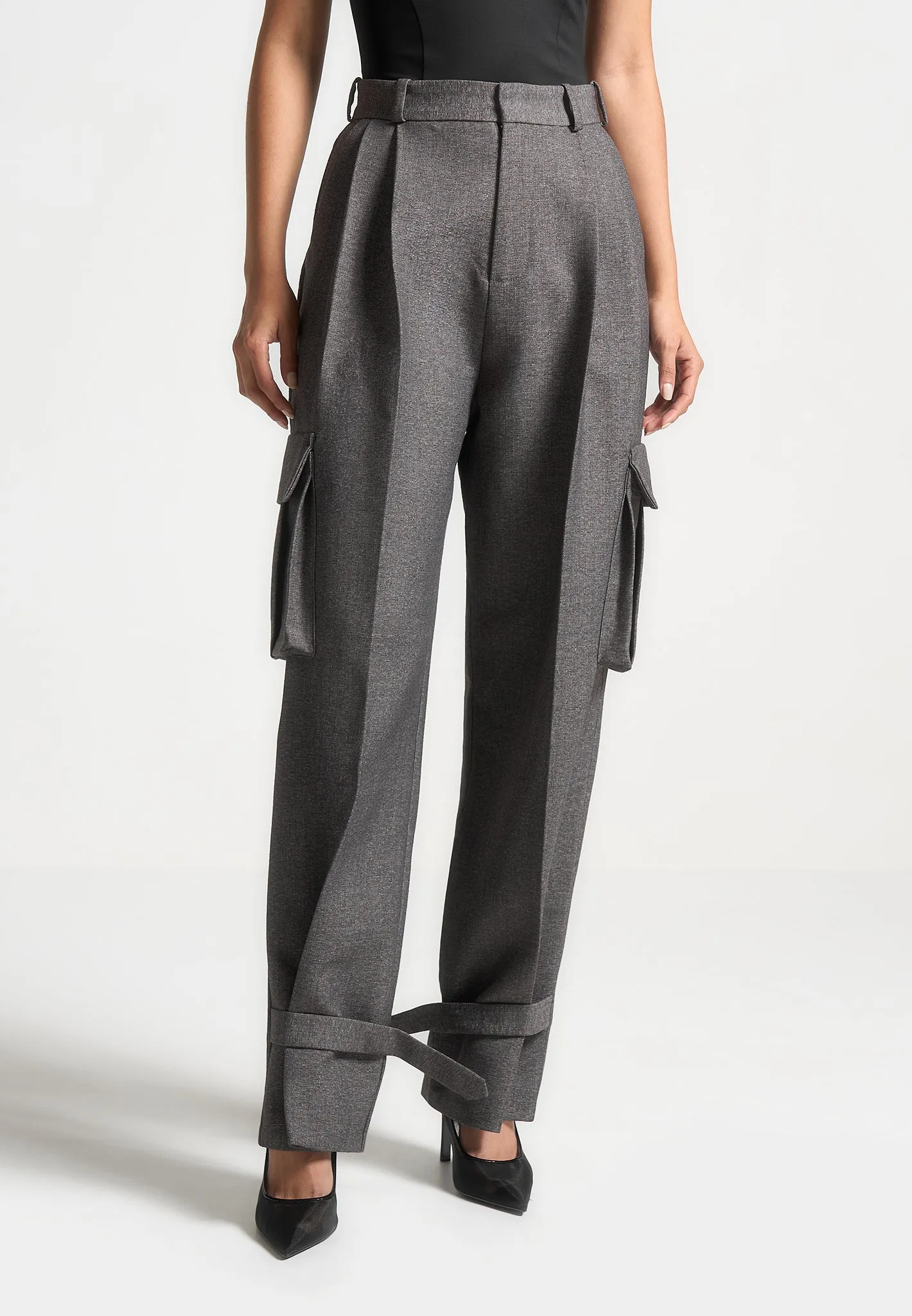 Chic Look Danielle - Textured Tailored Pleated Cargo Trousers - Grey Marl