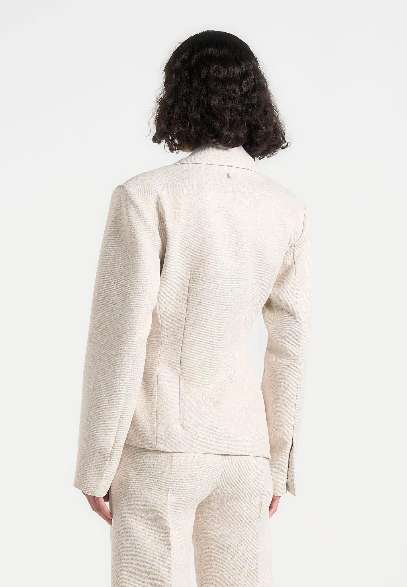 Chic Comfort Custom Look Thalia - Tailored Asymmetric Double Breasted Blazer - Light Beige