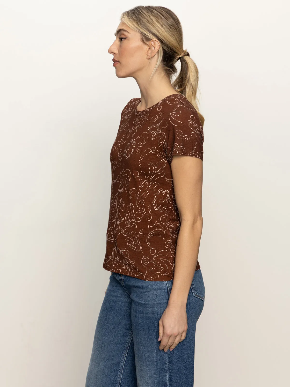 Quick Clip Closure System Textured Grip Details The Perfect Tee Boheme