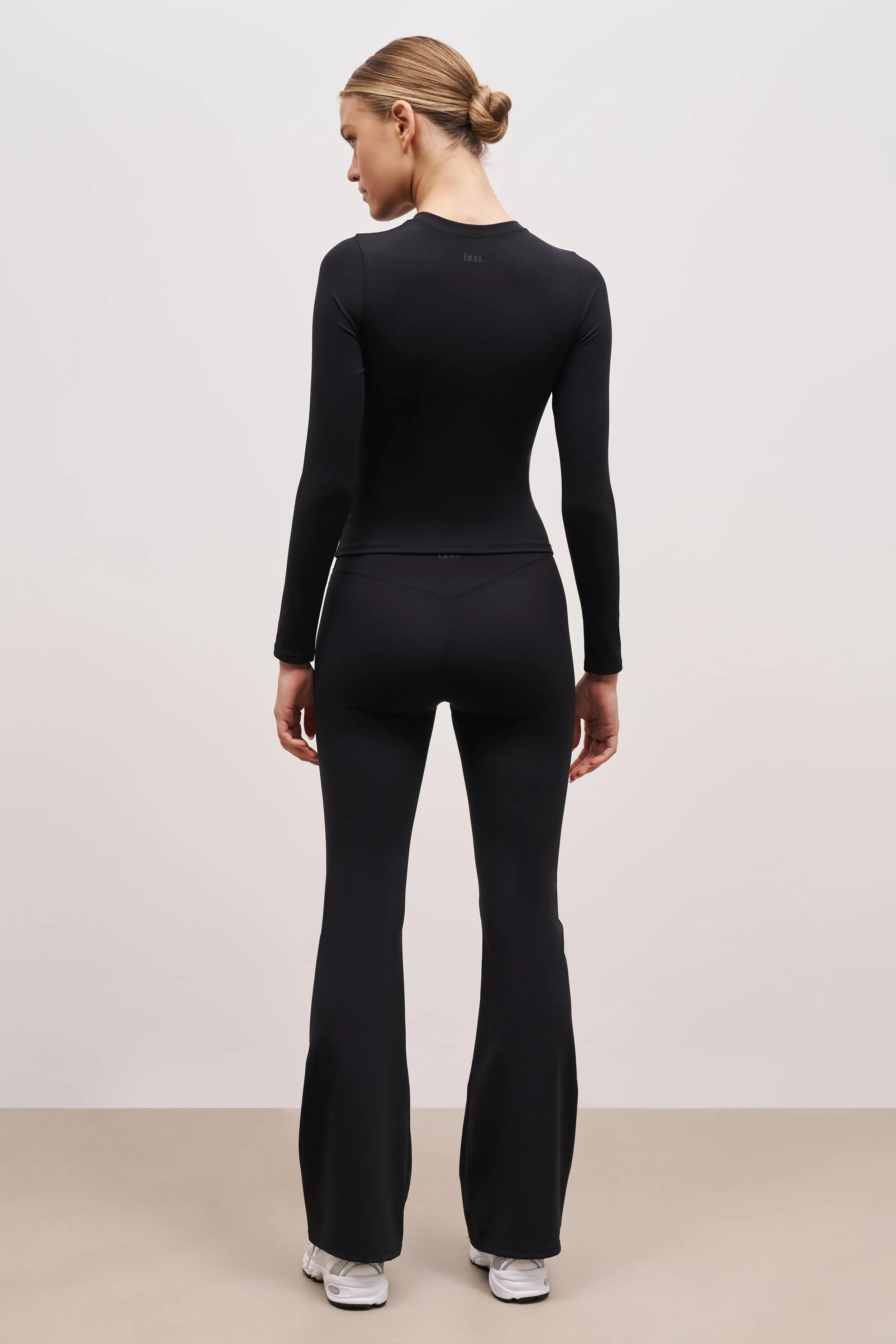 Soft Inner Lining Base Sculpting Flared Leggings - Black