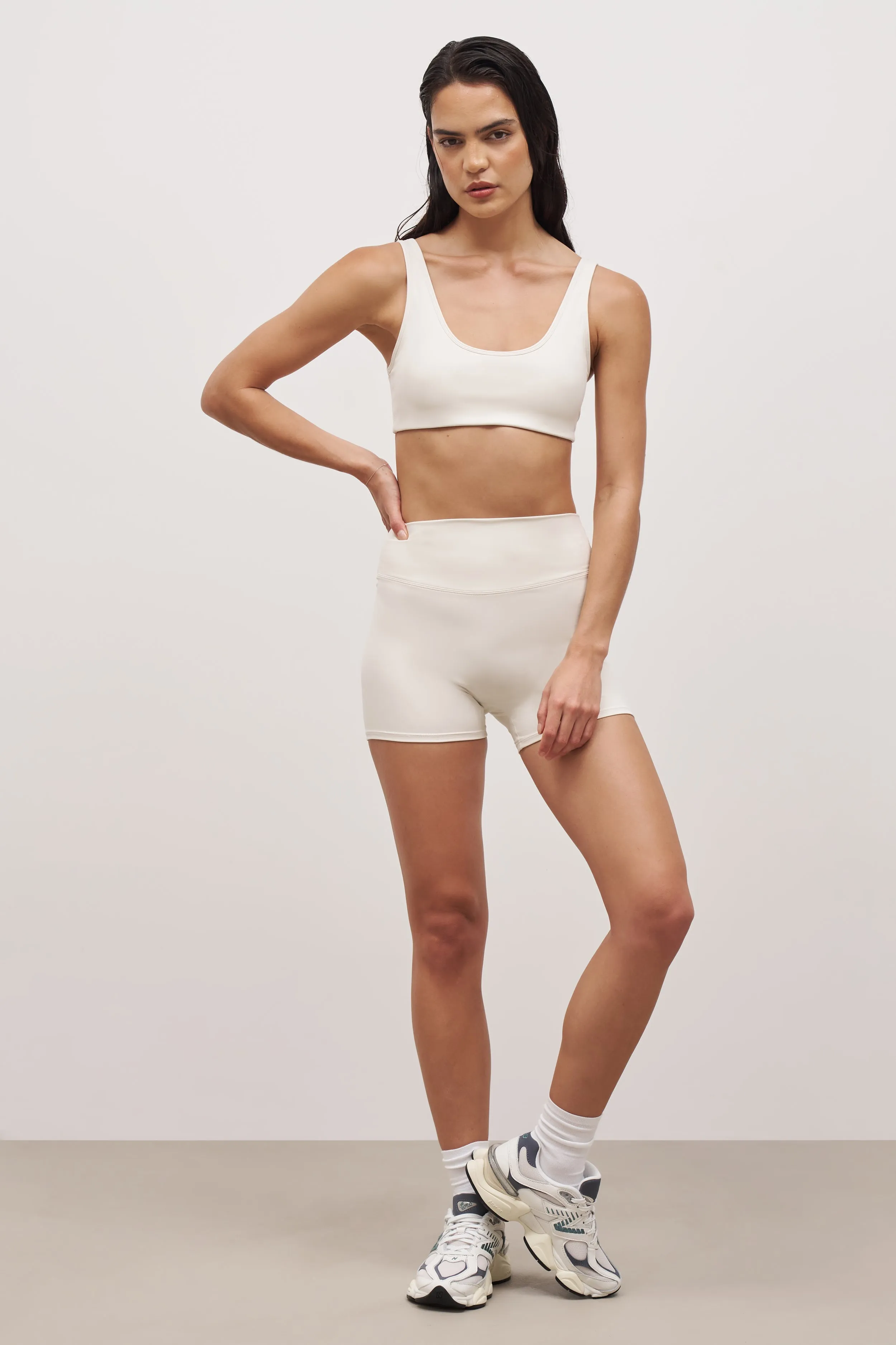 Base Sculpting Bralet - Tofu Compact Thermal Insulation