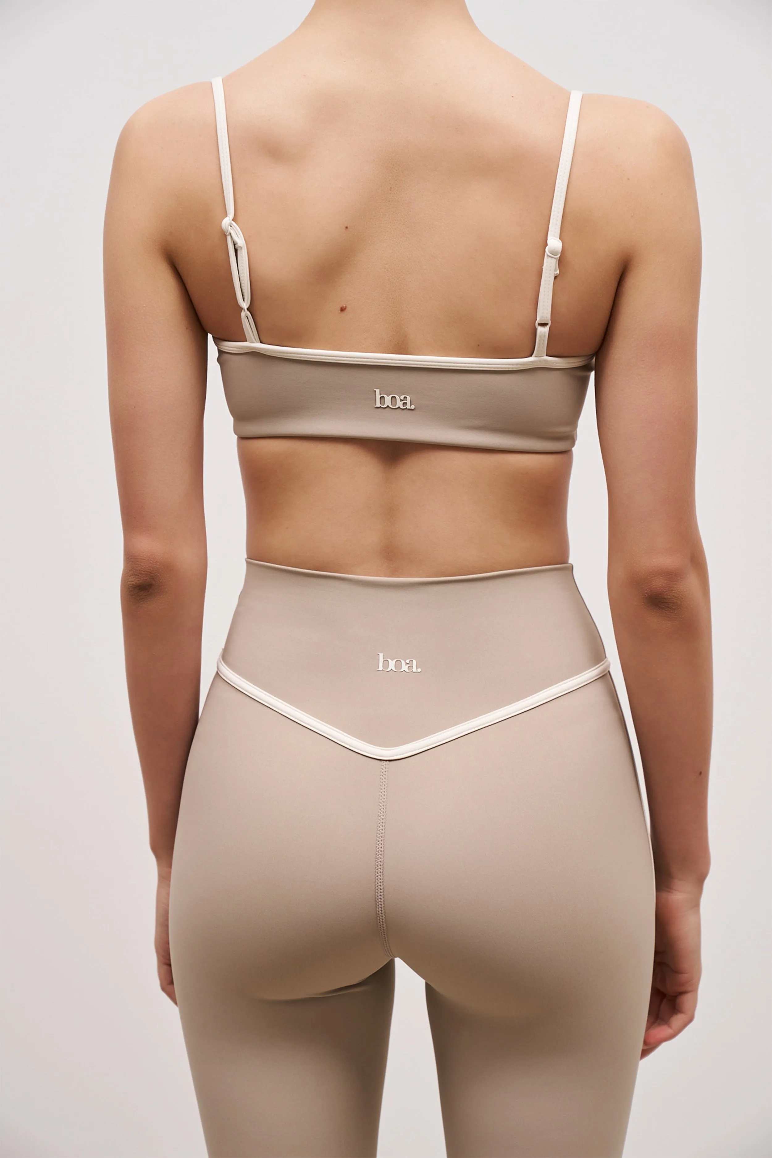 Base Contrast Trim Leggings - Taupe/Tofu FlatlockStitching