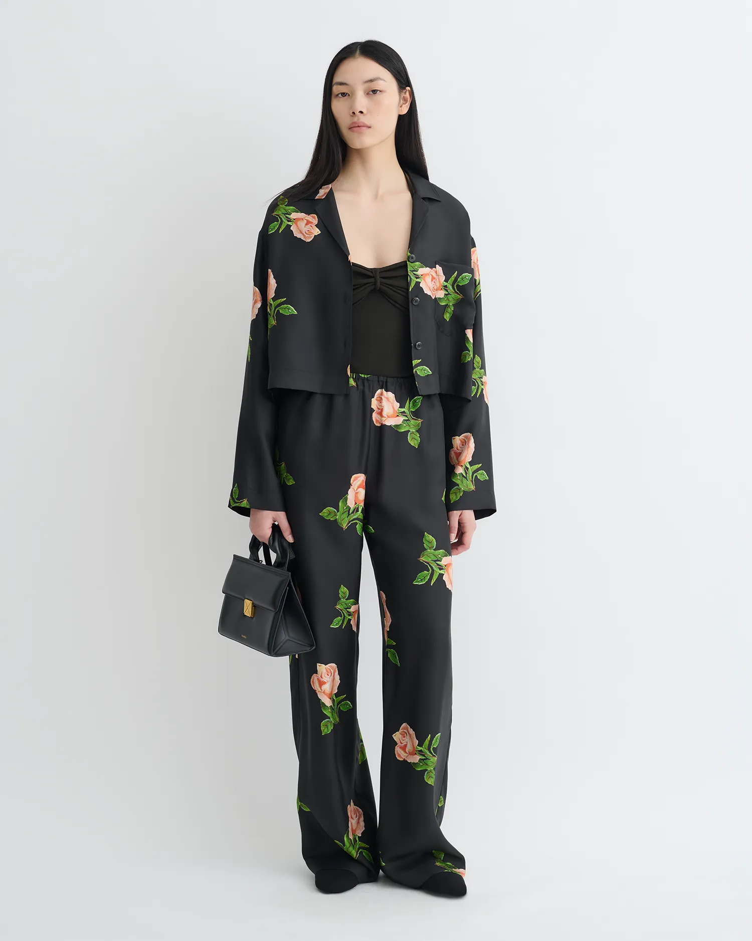 Snag Free Fabric Vally - Cropped Silk Twill Shirt - Off Black/Roses