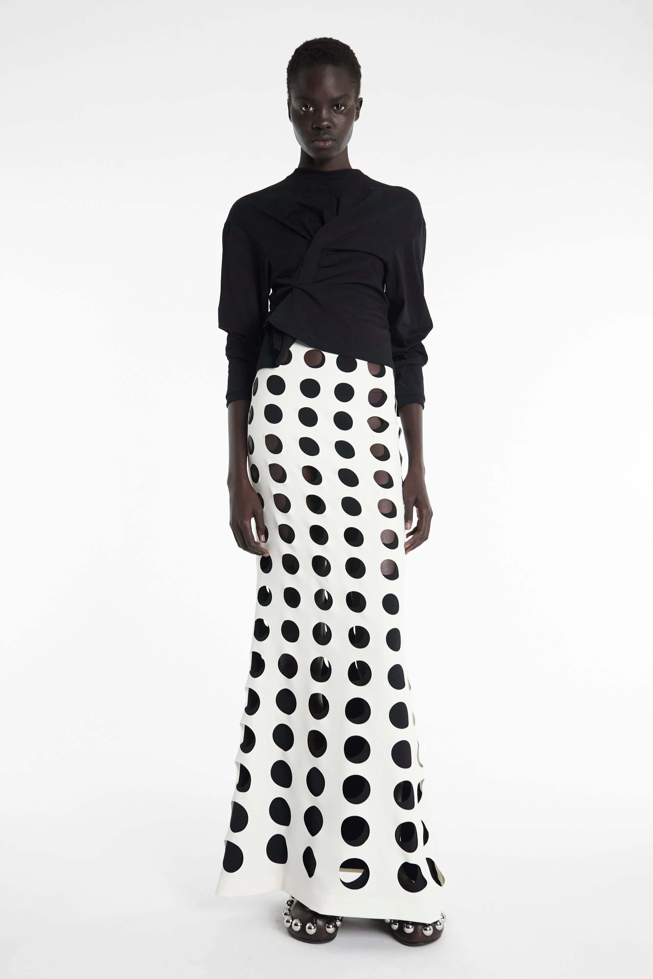 Layered Circular Cutouts Skirt White Black Roll Up Fasten Light Comfort