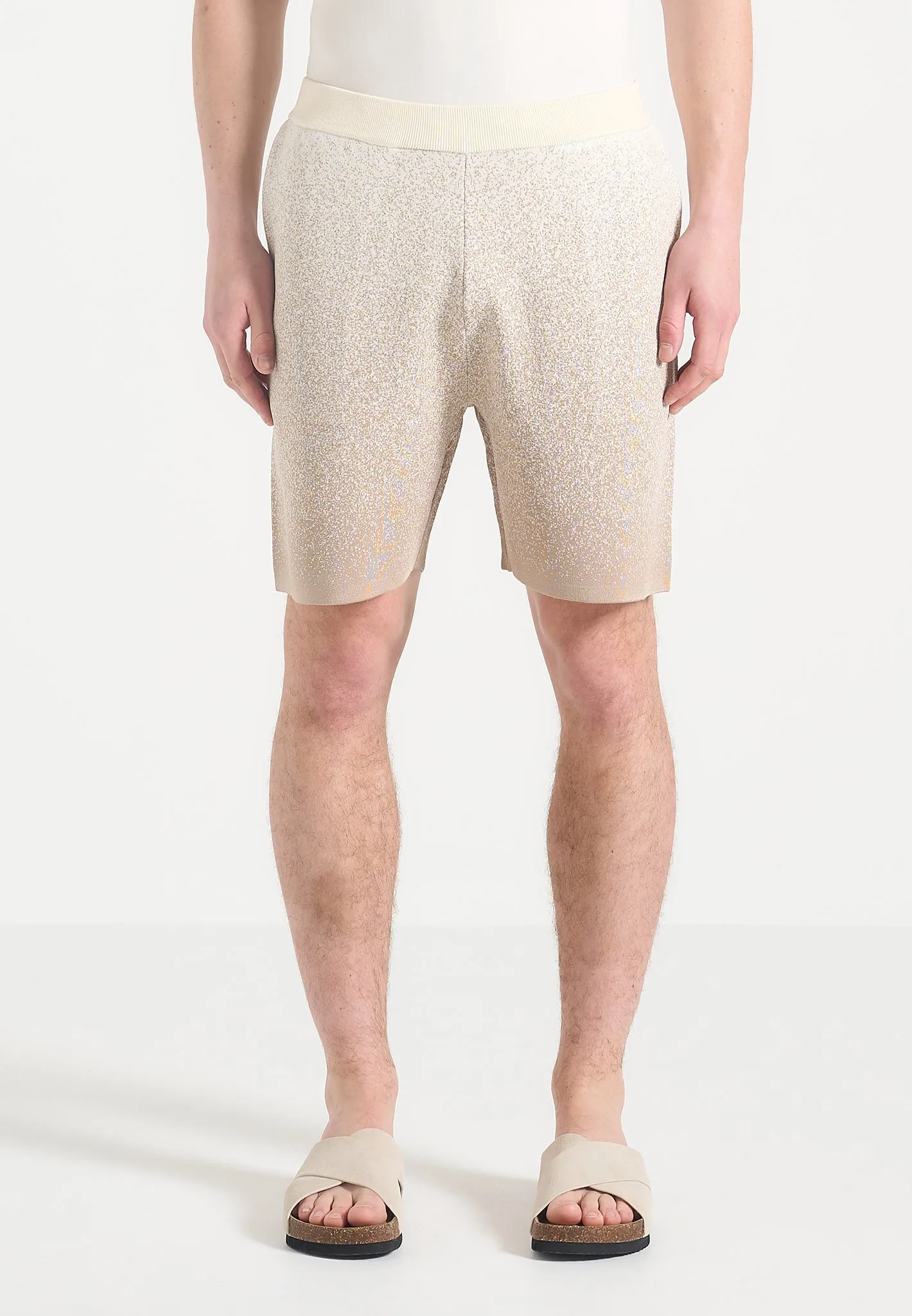TemperatureRegulatingLining Stretch Fit Salomon - Ombr Knit Shorts - Beige/White