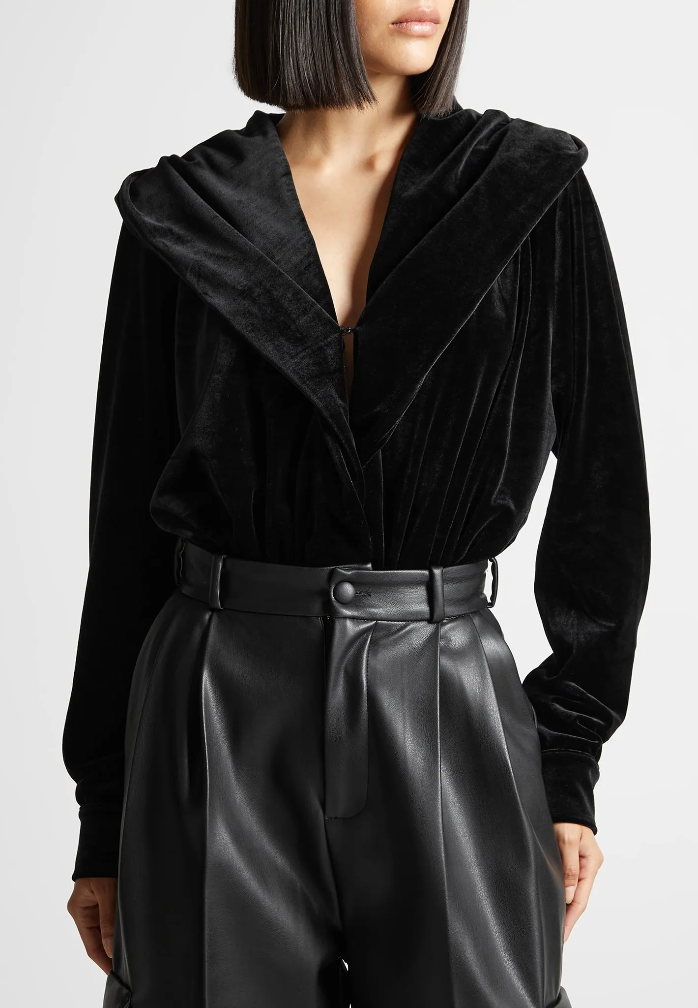 Simple Comfort Wrinkle Resistant Texture Velour Hooded Bodysuit - Black