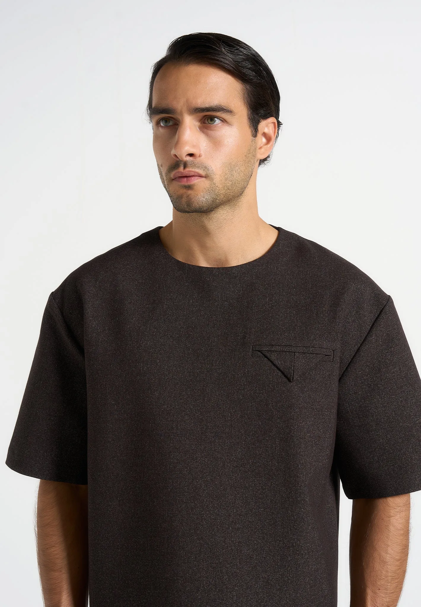 L??on - Boxy Cropped Hatched T-Shirt - Dark Brown Zip Front Comfort Fit