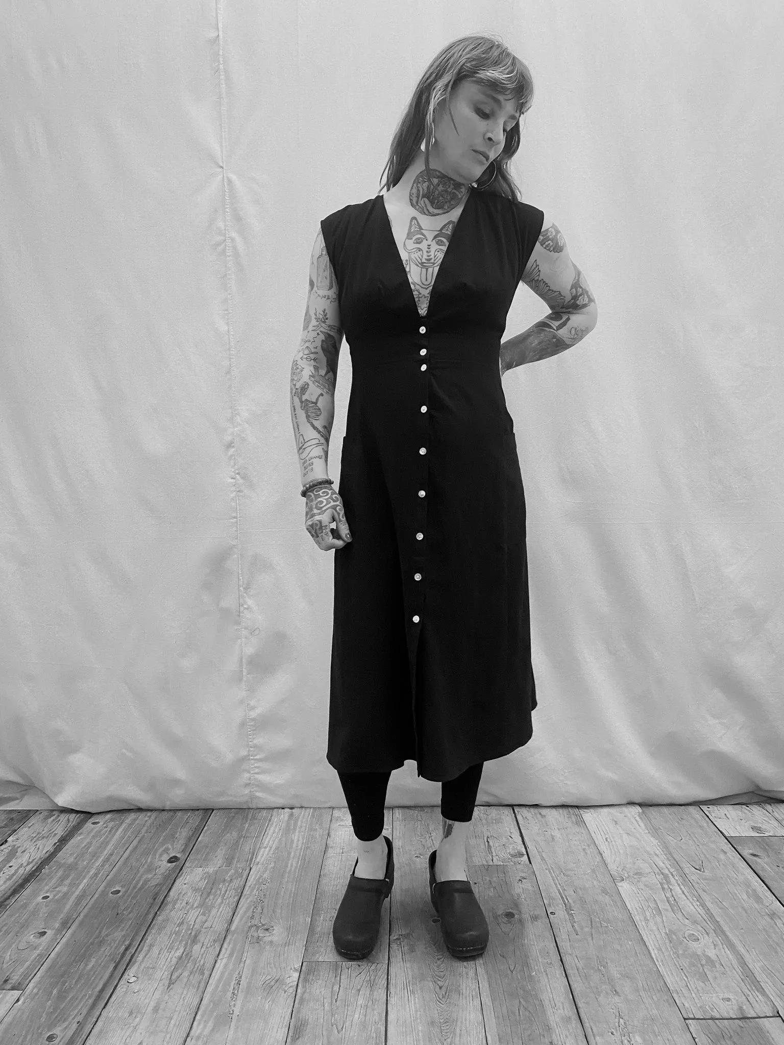 Chic Wear Bright Feel Penelope Dress in Black