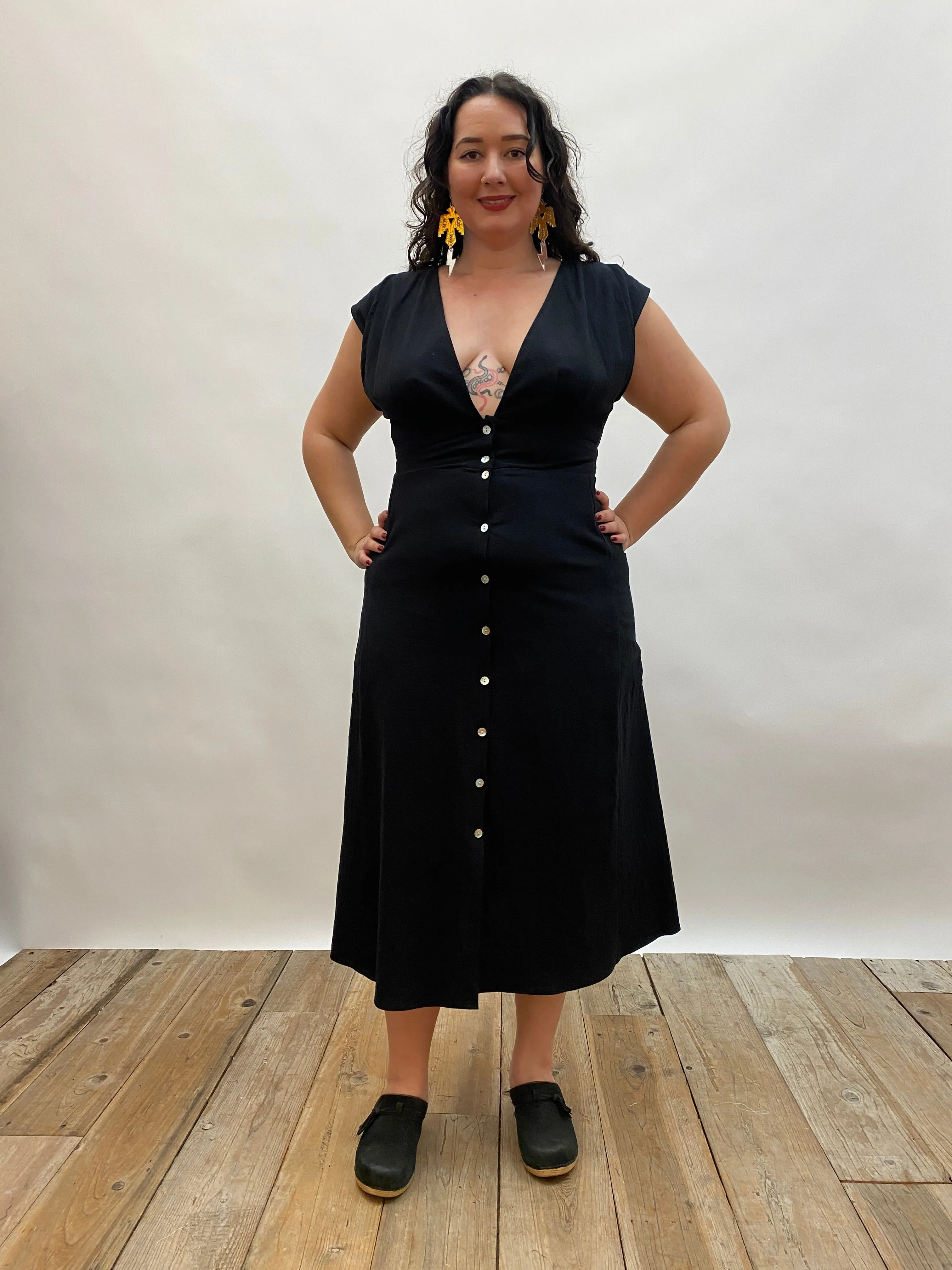 Penelope Dress in Black Minimalist Look Easy Going