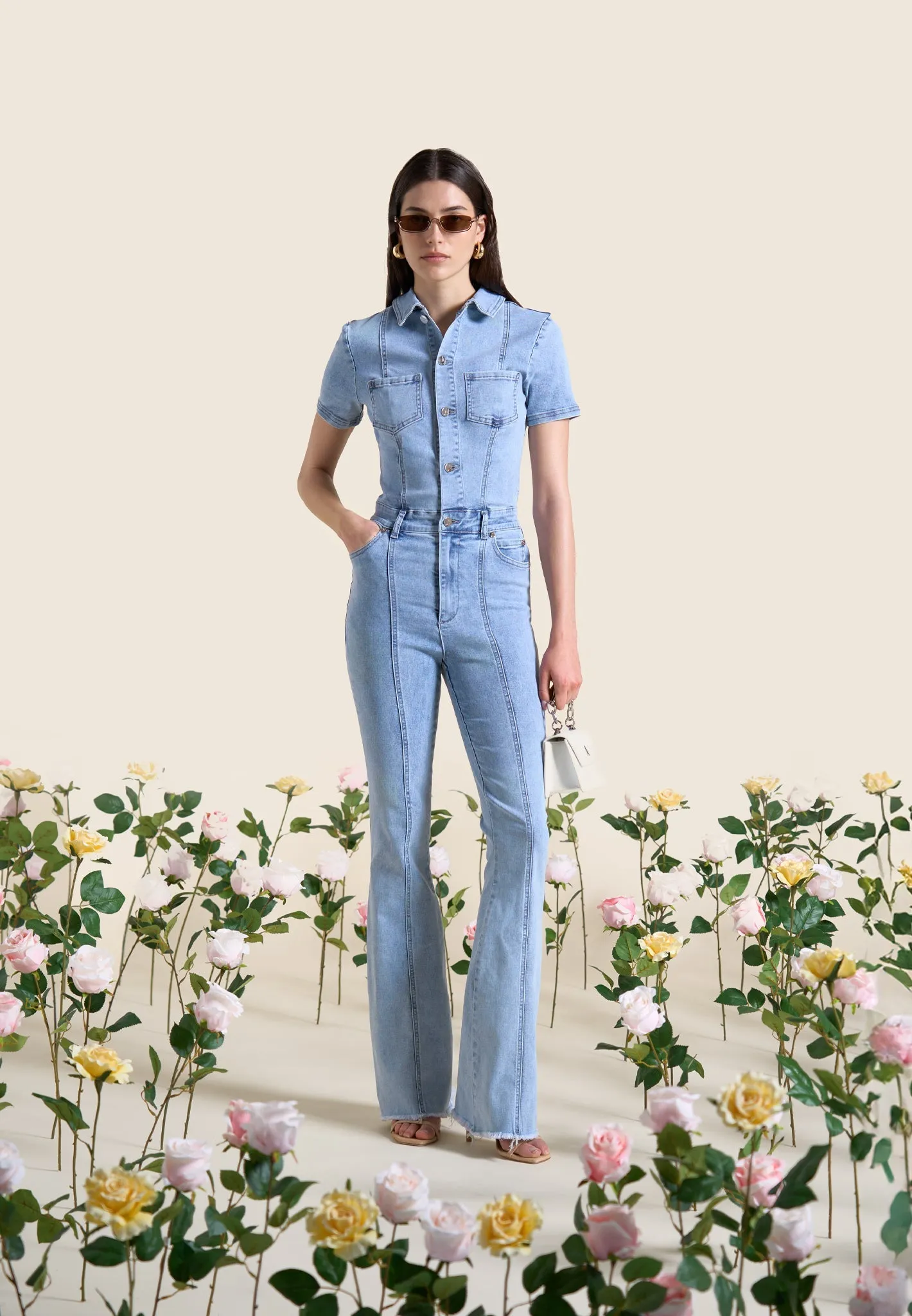 ErgonomicShape Hygroscopic Inner Layer Violette - Mini Flared Denim Jumpsuit - Mid Blue