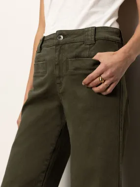 Voyage Standard High Rise Crop Pant Kalamata Solid shade