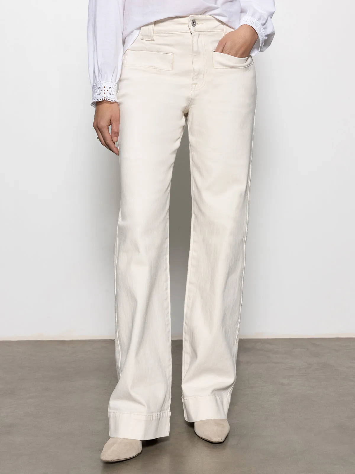 High Quality Material Voyage Standard Rise Full Length Pant Light Oat