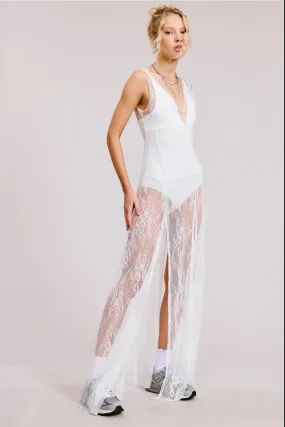 Wanted & Wild Dress- White OdorResistant Coating Anti Static Treatment