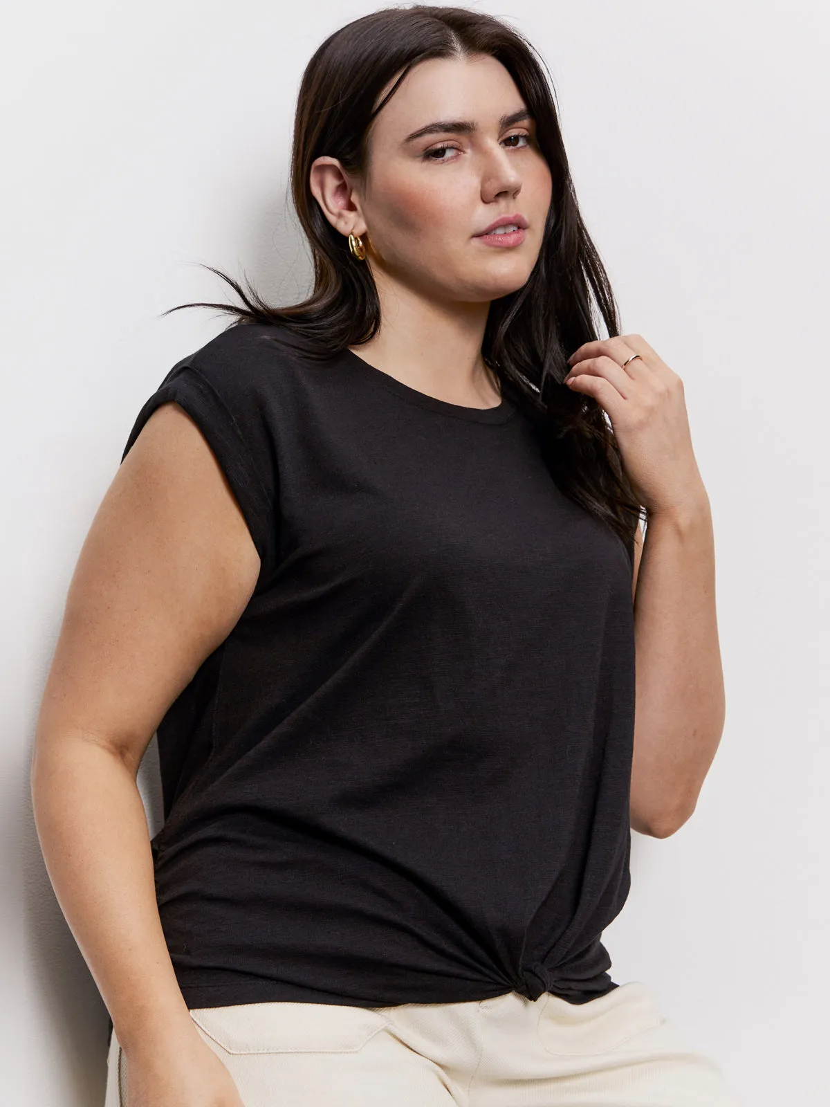 Outdoor Apparel Knotted Muscle Tee Black Extended Sizing