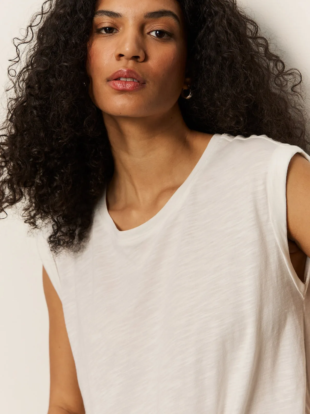 Flexible Fit Eco Swimwear Knotted Muscle Tee White