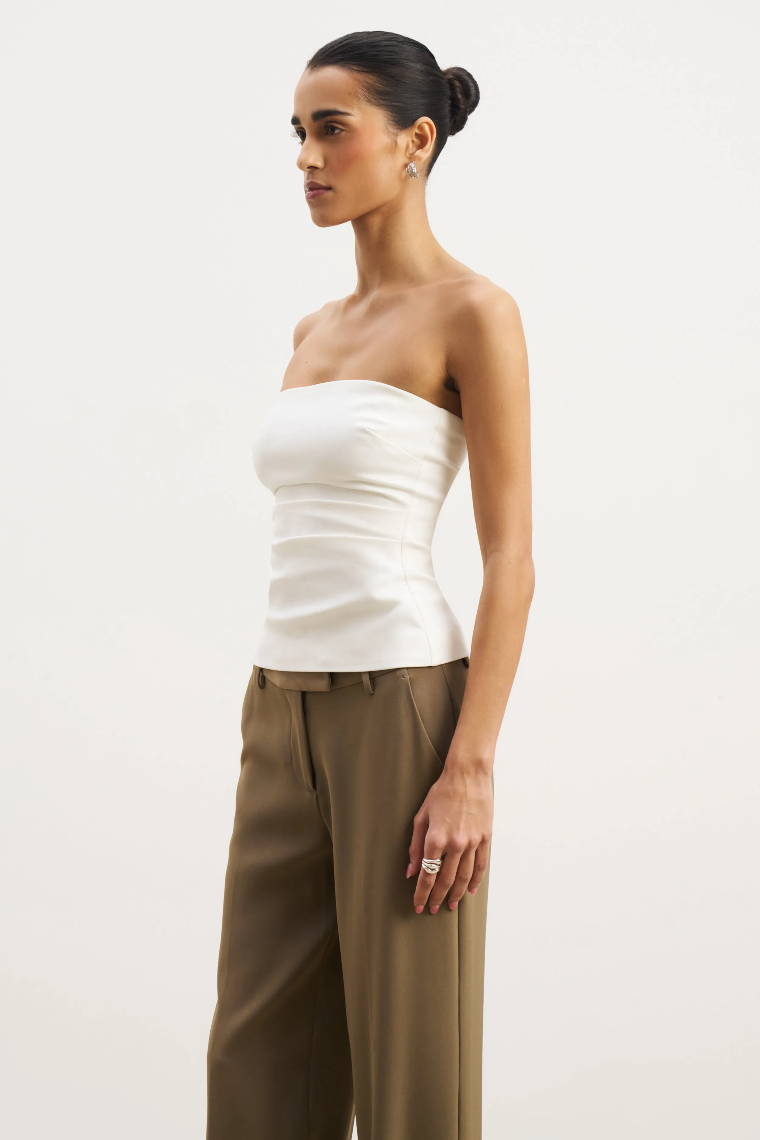 Tailored Ruched Bodice - White DoubleLayeredCollar Lightweight Material