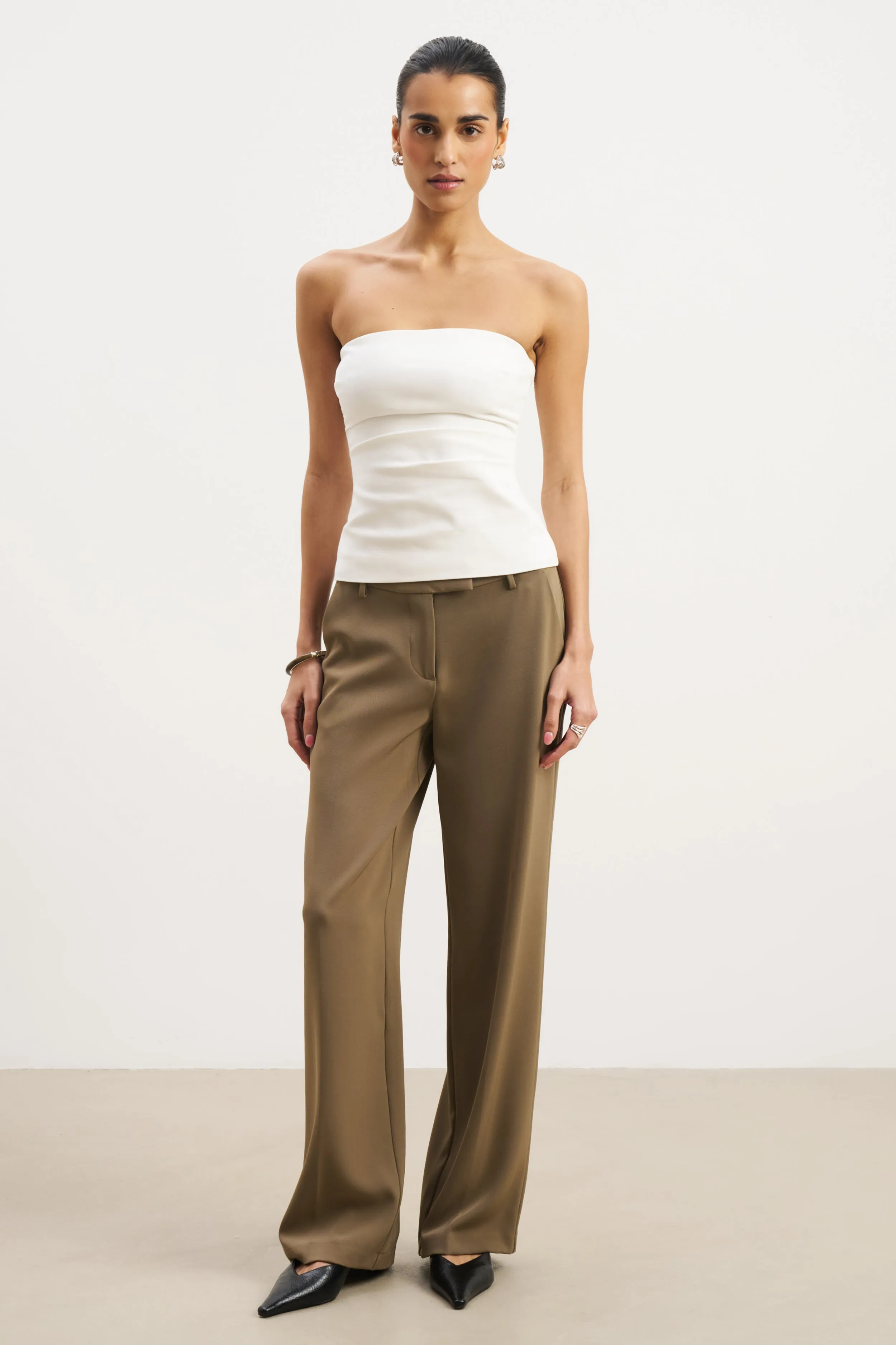 Breathable Mesh Back FlexibleRibbedTrims Tailored Ruched Bodice - White