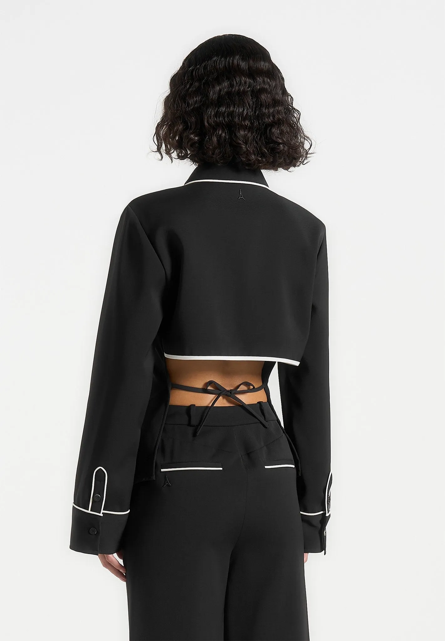 Movie Night Summer Essential Contrast Piped Backless Tie Shirt - Black/White